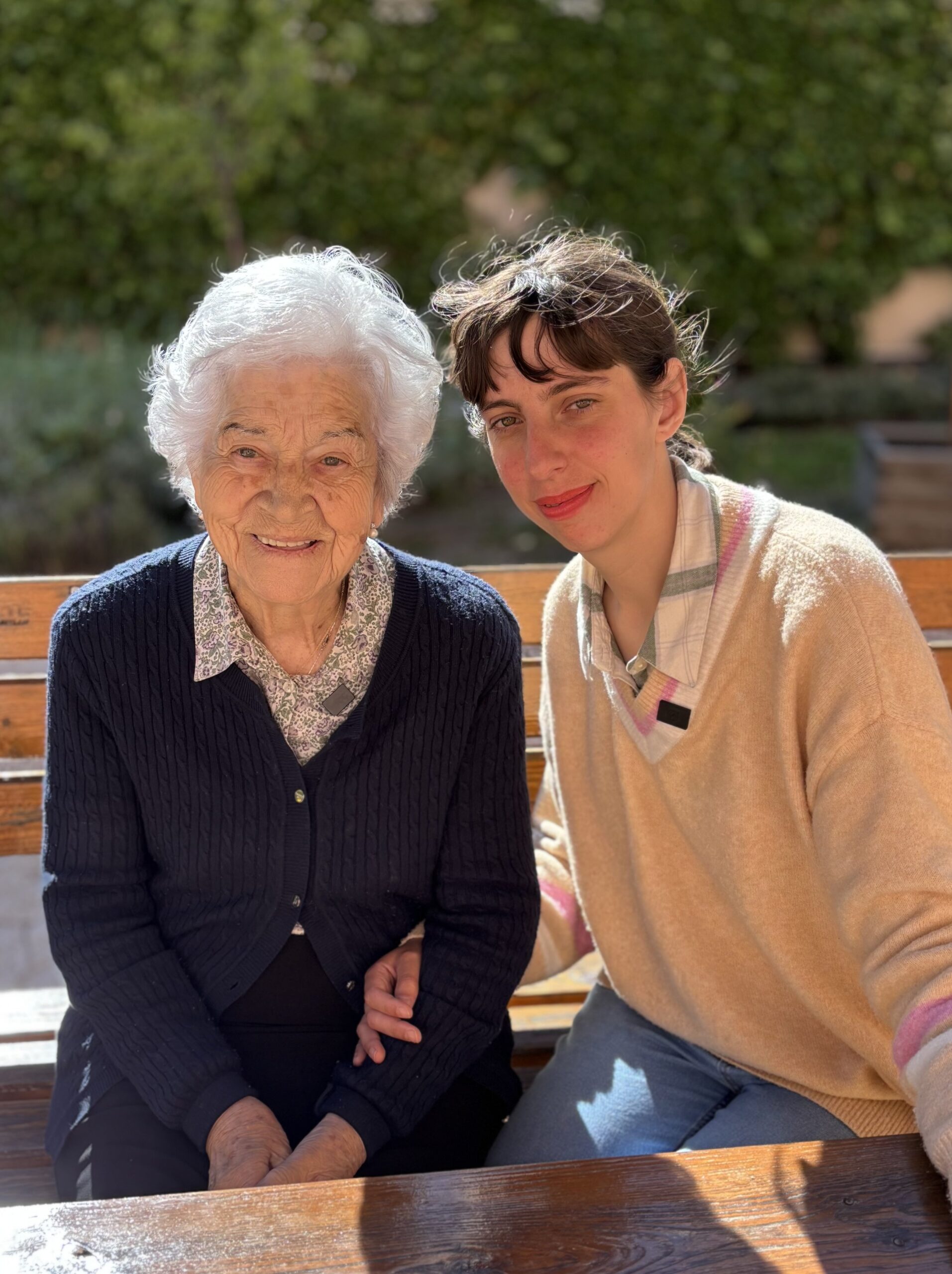 La historia de Manuela y María